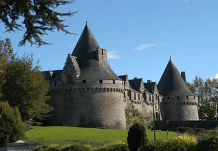 1-Chateau-des-Rohan-Pontivy-Morbihan-Bretagne-Sud © Chateau-des-Rohan